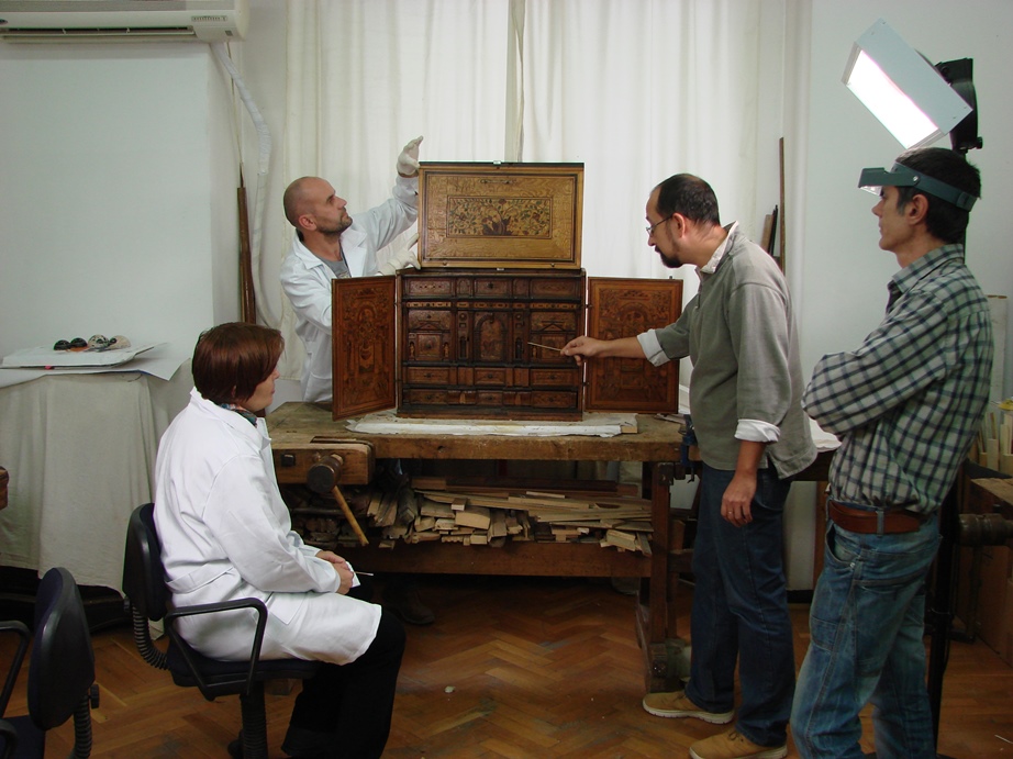 laborator restaurare lemn