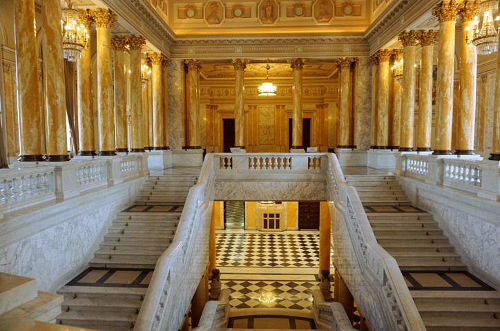 Spațiile istorice ale Palatului Regal