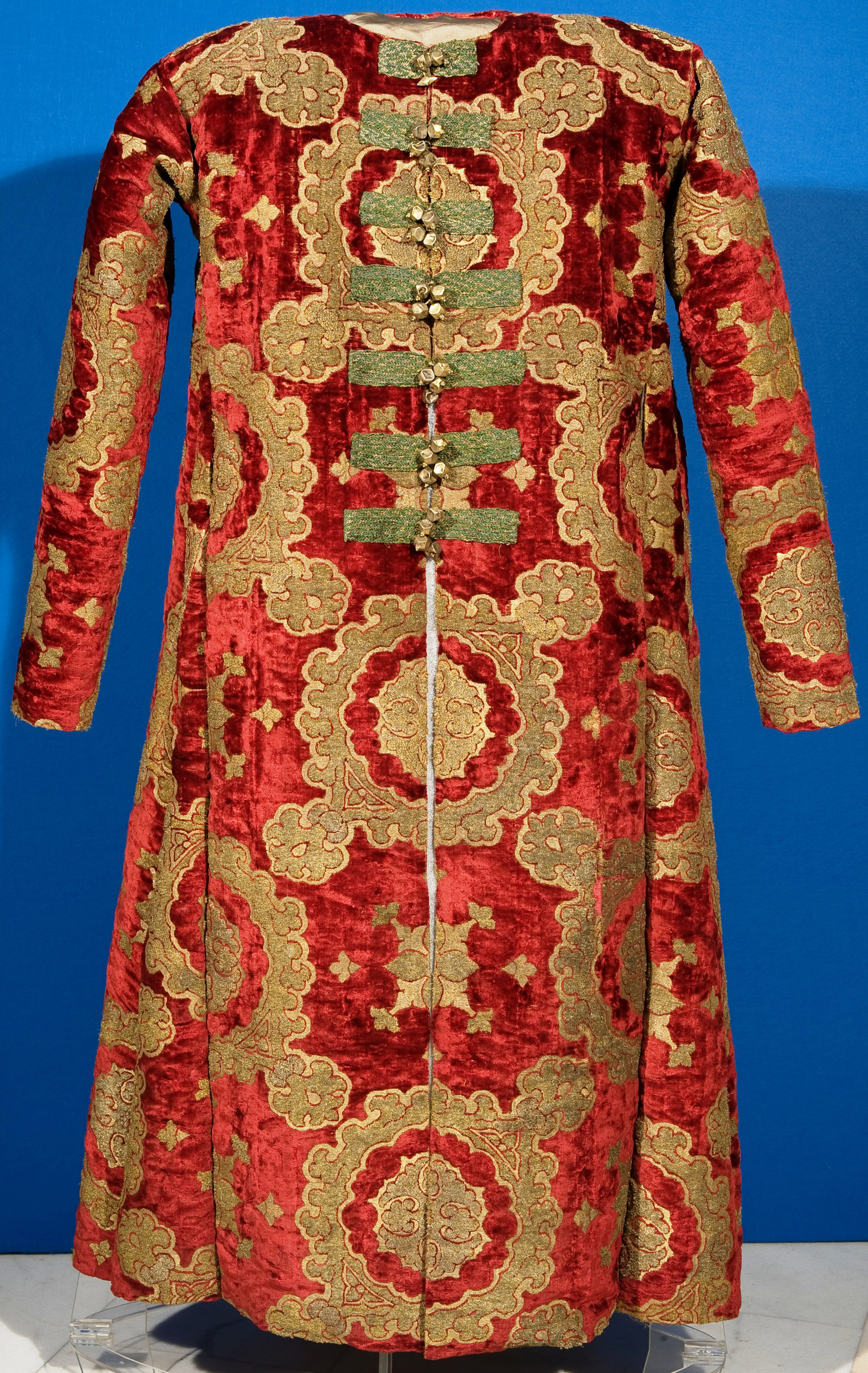 Veșmânt din brocart cu fir de aur. Țara Românească, circa 1490.